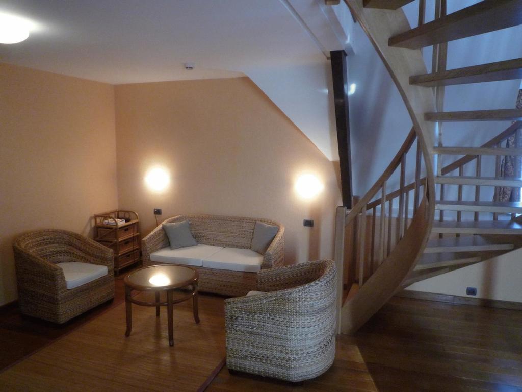Le Chateau De Rendeux Room photo